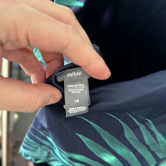 Aerie low back swim suit worn once size L tropical floral - Picture 3 of 3